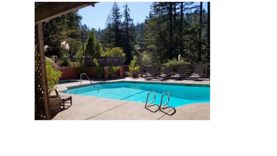 The Stavrand Hotel Guerneville Exterior foto